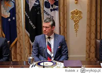 Rubbik - Scrolluj dalej, to tylko Sekretarz Wojny Stanów Zjednoczonych w krawacie w k...