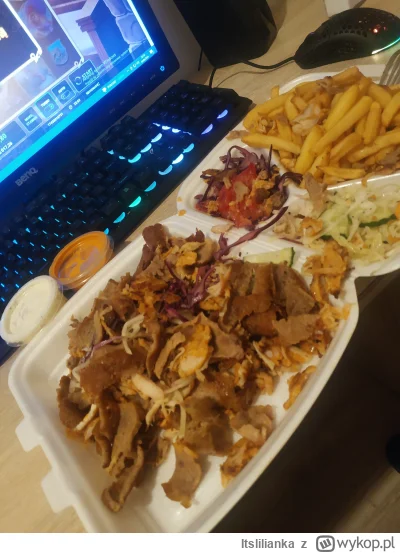 Itslilianka - co sądzicie o moim kebabie?