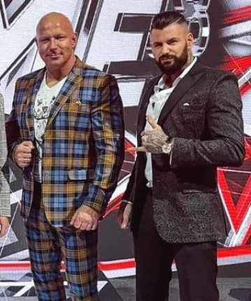 loty-luju - Cześć michał wojtek z tej stłony, słuchaj mam do ciebie sprawę. Czy mógłb...