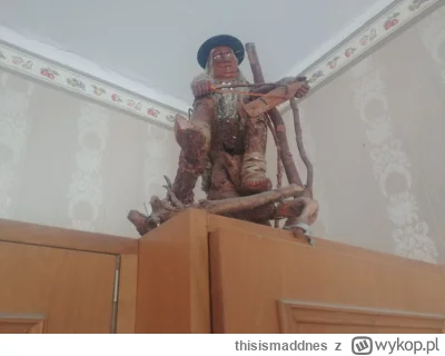 thisismaddnes - Stary mi wlazł na szafę i nie daje spać grając na skrzypcach, nie wyc...