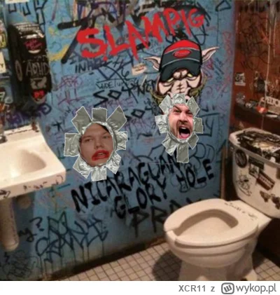 XCR11 - Tymczasem w tajnej bazie Baxtona "Glory MMA" jego dwaj oddani paziowie dalej ...