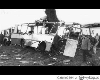 Cztero0404 - >Opona uległa uszkodzeniu, jednak najprawdopodobniej było to konsekwencj...