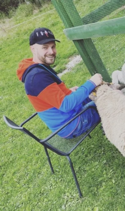 Artok - Dzień dobry państwu, ja już po śniadanku, a jak u was #kononowicz #patostream...