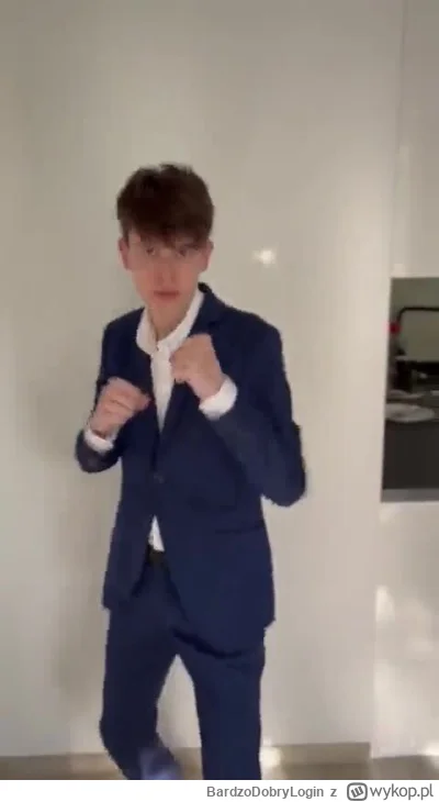 B.....n - @Bill_Kilgore: Nawet obecnie jest agresywny i w #@uj niebezpieczny. Sam zob...