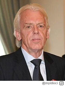 myidioci - @Zi3L0nk4 chłopcze. Co tam mówisz?