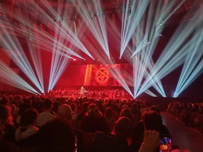 Komorczak - @malachit9: to nie byłeś sam ( ͡° ͜ʖ ͡°)
Ale jakoś nie miałem wrażenia że...