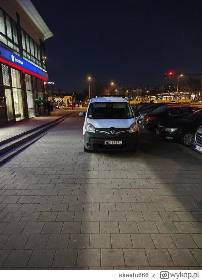skeeto666 - około 50 miejsc parkingowych + parking lidla w promieniu 100m, co tam, le...