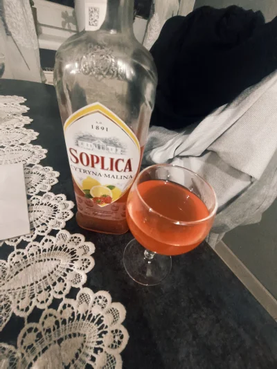 sekreet - @Solid_Lad93: zimniutka soplica cytryna malina żeby się nie zeszmacić całki...