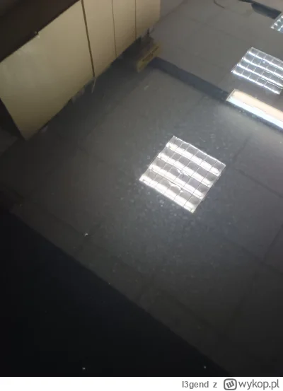 l3gend - Mircy czym polecacie usunąć te ślady po wodzie ? Pacjent to w221, a lakier t...