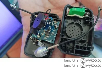 kuncfot - siema Mirki

Mame miała ten wihajster przyczepiony do torebki, świeżo kupio...