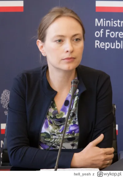 hell_yeah - Ciocia Kasia gdy jeszcze nie była ciocią. 
#polityka #polska2050 #ciocia ...