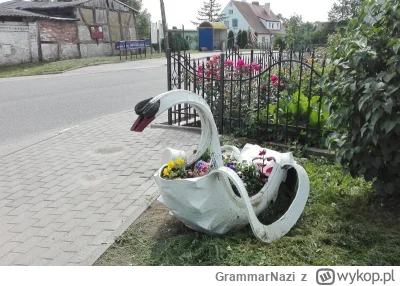 GrammarNazi - @GARN Jak mogło zabraknąć takiego klasyka sztuki z recyklingu? ( ͡° ͜ʖ ...