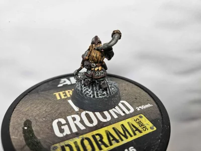 Zakarin - Od zeszlego roku zacząłem sobie malować krasnoludki ( ͡° ͜ʖ ͡°)

#modelarst...