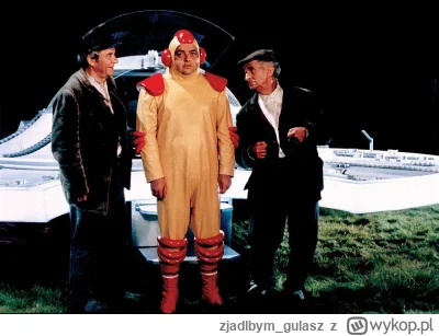 zjadlbym_gulasz - Jest pierwsze zdjęcie przybysza z kosmosu z rolnikami z rejonu Beau...