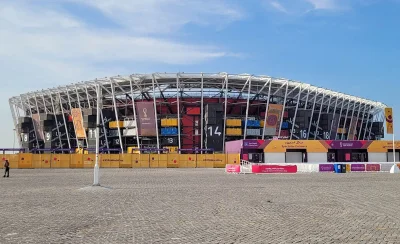 josedra52 - Aż mi się przypomniał kontenerowy stadion z mistrzostw świata xD