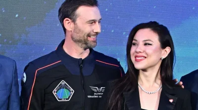 Lolenson1888 - Mnie to trochę szkoda jest Sławosza.
Najpierw wylot był przekładany ki...