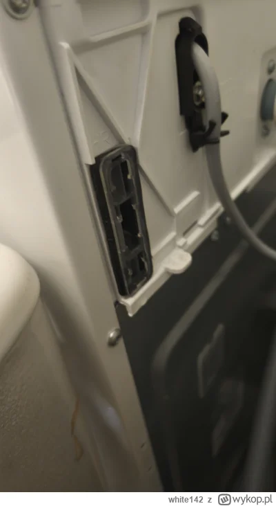 white142 - Wiecie może od czego jest ten element pralki? Jest przy nim napis HR. Pral...