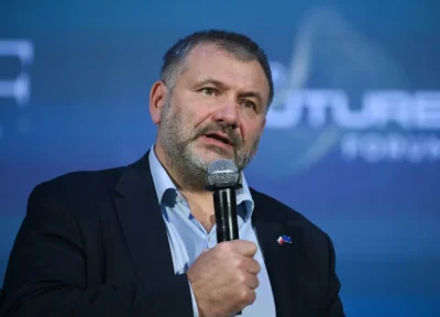 NadwornyPanicz - Waldzio Żurek, jedna z większych legend polskiej polityki. Szanujesz...