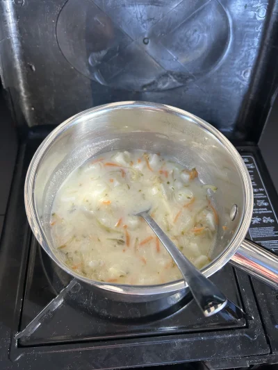 Knaga_powrot - Koryto
Zupa ogórkowa
#zycietruckera #gotujzwykopem