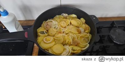 skaza - #gotujzwykopem jeszcze wpadną sadzone jajeczka i obowiązkowy kefir. Smażone n...