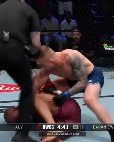 G.....j - WOOOOOW Iwo Baraniewski nokautuje w 1 rundzie Brazylijczyka Mahamada Alyego...
