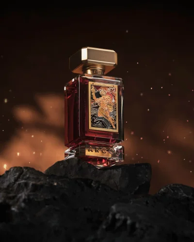 Omniscient - #perfumy #rozbiorka

Na wstępie tylko powiem, że z zebranych pieniążków ...