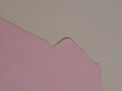 klefonafide - Chcę przelecieć gładzią tę ścianę i pomalować, ale jest na niej farba, ...