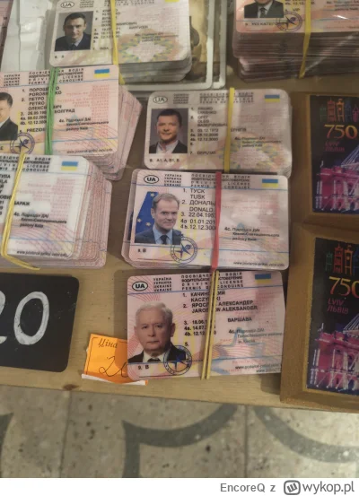 EncoreQ - Takie pamiątki można zakupić na ukraińskim bazarku we Lwowie😅