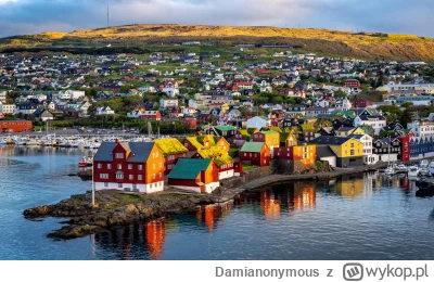 Damianonymous - "Dwa popularne puby w centrum Thorshavn zaraz przy porcie specjalnie ...