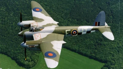 Pompejusz - De Havilland Mosquito to był fajny samolot. Lekki bombowiec zrobiony z......