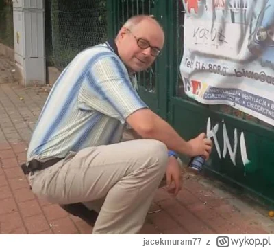 jacekmuram77 - #kononowicz Kto mnie nie słucha choruje jak KOnon lub umiera jak Major...