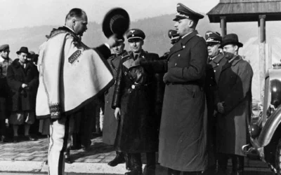 PiccoloColo - @Minieri Apoloniusz Tajner mijający się w drzwiach z niemieckimi żeglar...