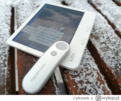 Cyfranek - Pilot Kobo Remote służący do zmiany stron w czytnikach Rakuten Kobo jest j...