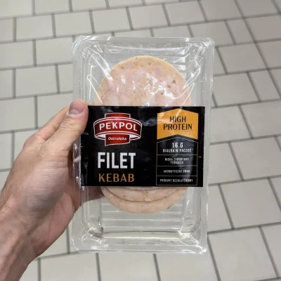 MrBeast - To już taki scam że c--j.
16g białka, tylko 85% to filet z kurczaka. 
HIGH ...