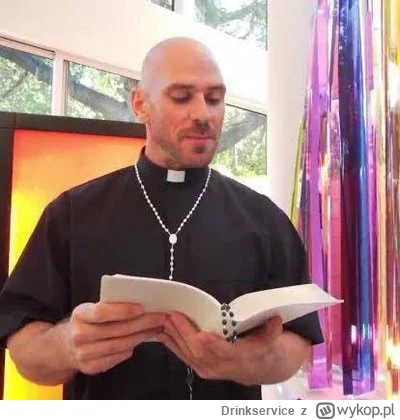 Drinkservice - #wroniecka9 Podobno ten ksiądz Pier&$#i dobre kazania. Tyłem do wierny...