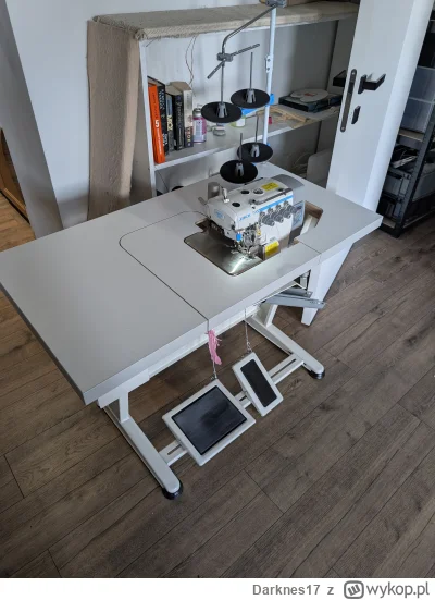 Darknes17 - Chłop chciał sobie uszyć bluzę bo nigdzie idealnej dla siebie nie mógł zn...