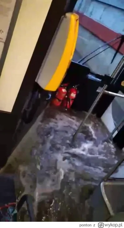 ponton - Rondo Mogilskie, linia 125, źródło: https://www.facebook.com/PKKinfo
#krakow