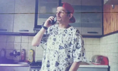 johnkashtan - @LM317K: dodatkowo scena z grubasem na basenie była wzorowana na tym