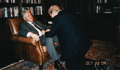 Barte_q - Pasowanie na prawaka

#heheszki #polityka #usa