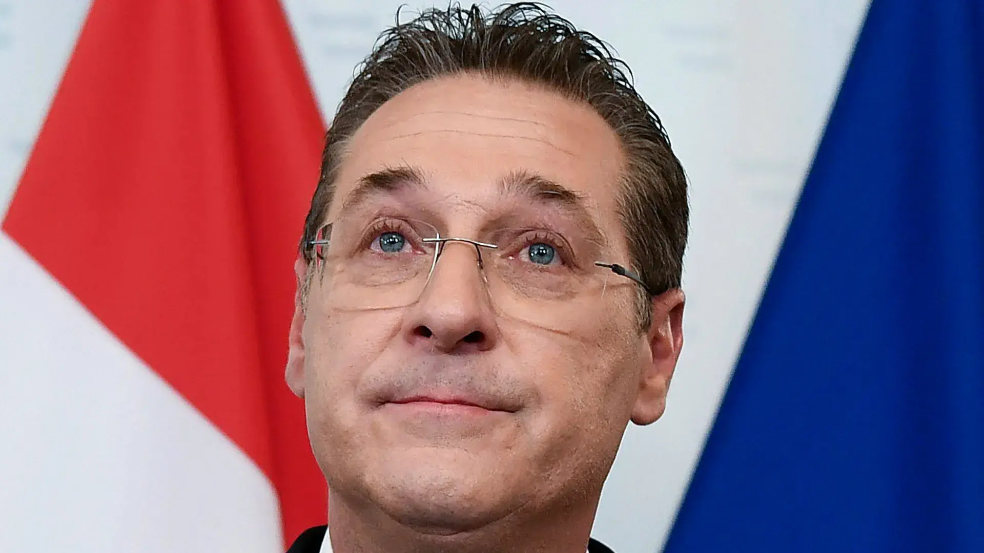 Coxex - Jeśli myślicie że polscy politycy p------------ą pieniądze podatników - na za...