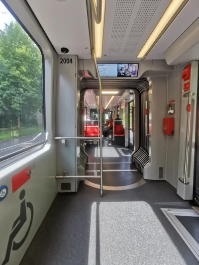 Megalogin - Dziś jestem w Norymberdze i właśnie przejechałem się tramwajem. Jestem w ...