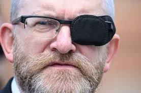 MientkiWafel - @Mokebe_Testo: oczko się temu misiu pokleiło od ruskiej spermy