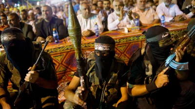 B.....s - Jeden plus = jedno splunięcie na terrorystów z Hamasu 

#izrael #wojna