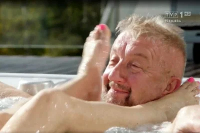 Smerkulec - Nadrobiłem właśnie ostatni odcinek i widzę, że Darek chciał coś podziałać...