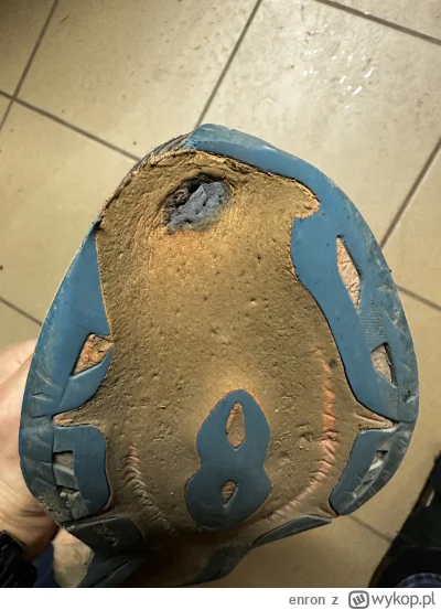 enron - @Simpleco a taka dziura wylazła - w sumie wszystkie moje buty kończą żywot po...