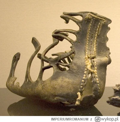 IMPERIUMROMANUM - Dobrze zachowany rzymski sandał wojskowy

Zachowany do naszych czas...