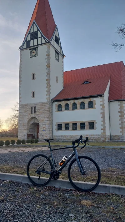 Anoncio2111 - 26 632 + 33 = 26 665

Pierwsza przejażdżka po pracy zakupionym wczoraj ...