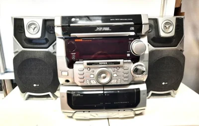 sandsniffer - @Hellicon: ja swoją jeszcze w garażu trzymam i nadal gra ( ͡º ͜ʖ͡º)