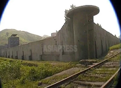 PiersiowkaPelnaZiol - Może kogoś zainteresuje

Fotografia przedstawia obóz reedukacyj...