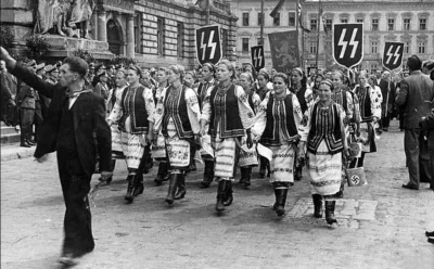 Ryneczek - Widzę, że na wykopie znowu mamy polowanie na czarownice i rojenia na temat...